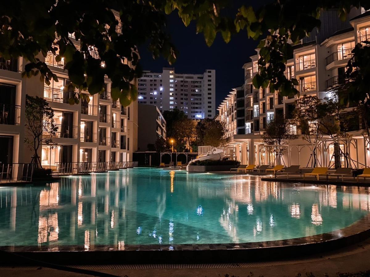 Hotel The Quarter Chaophraya By Uhg Bangkok Exterior foto
