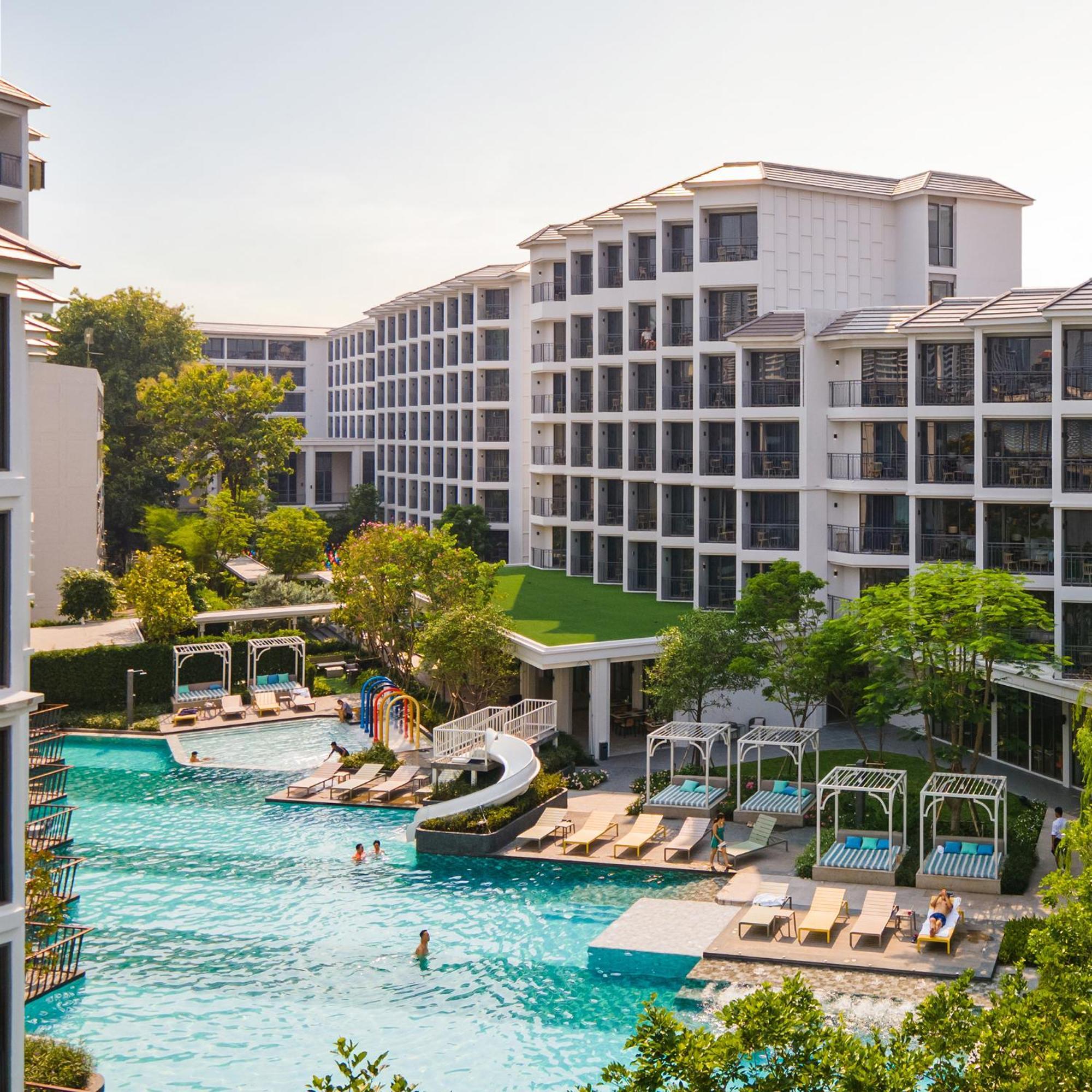 Hotel The Quarter Chaophraya By Uhg Bangkok Exterior foto